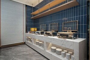 Daily self-serve breakfast (CNY 38 per person) - Licheng Platinum Hotel (Guangzhou)