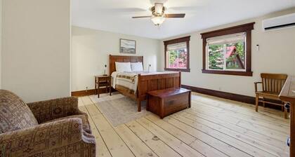 The Conifer Lodge in heart of Mccall. Central location for large gatherings!