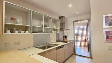 Frigorífic, microones, forn i rentaplats