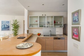 Fridge, microwave, oven, dishwasher