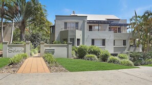 Exterior - Solaris 4 - 22 Paterson Street (Byron)