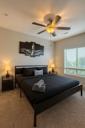 2 bedrooms, desk, iron/ironing board, travel crib