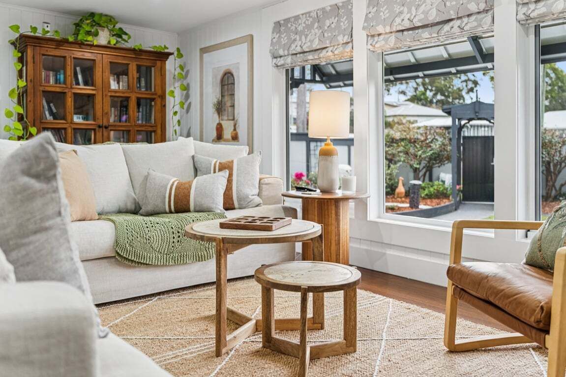 TV, fireplace, books, offices