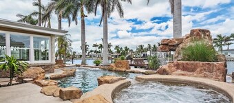 Waterfront Oasis l Near Beach