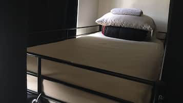 Economy Room, Mixed Dorm, Non Smoking | Free WiFi