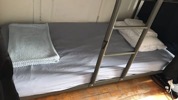 Economy Room, Mixed Dorm, Non Smoking | Free WiFi