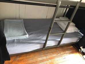 Economy Room, Mixed Dorm, Non Smoking | Free WiFi