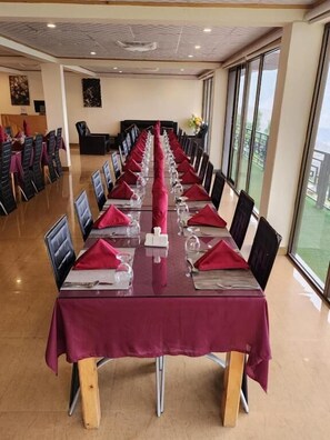 تناول الطعام