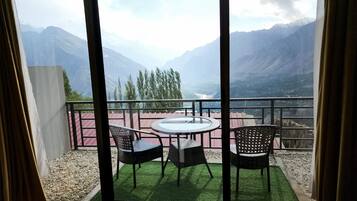 In-room safe, soundproofing, iron/ironing board