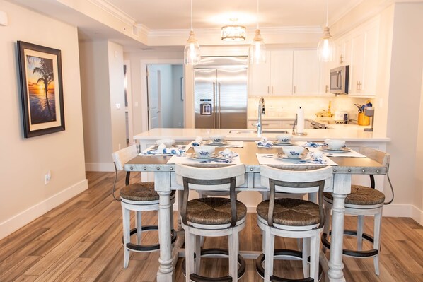 Dining - Blanco Luxury Villa | 4 bedrooms & 4 baths in the heart of Old Town (Key West)