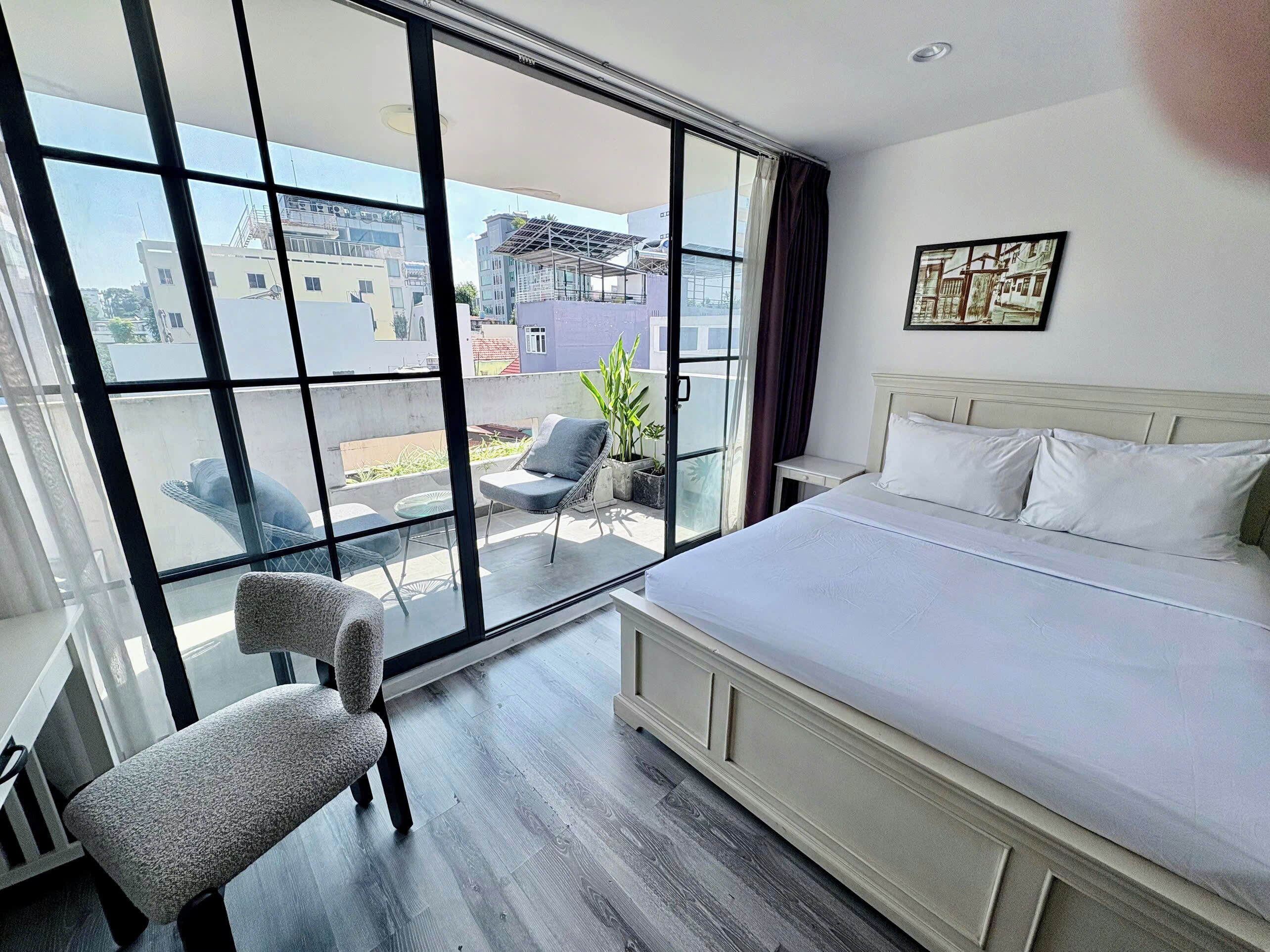 Junior Apartment, 1 Bedroom, Kitchen, Tower | Desk, free WiFi, bed sheets