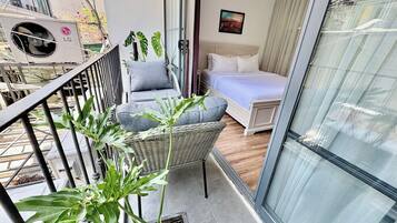 Luxury-Apartment, 1 Schlafzimmer, Balkon, zum Garten hin | Blick vom Balkon