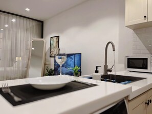 Luxury Apartment, 1 Bedroom, Balcony, Garden Area | Desk, free WiFi, bed sheets - The L'anmien Saigon District 3 (Ho Chi Minh)