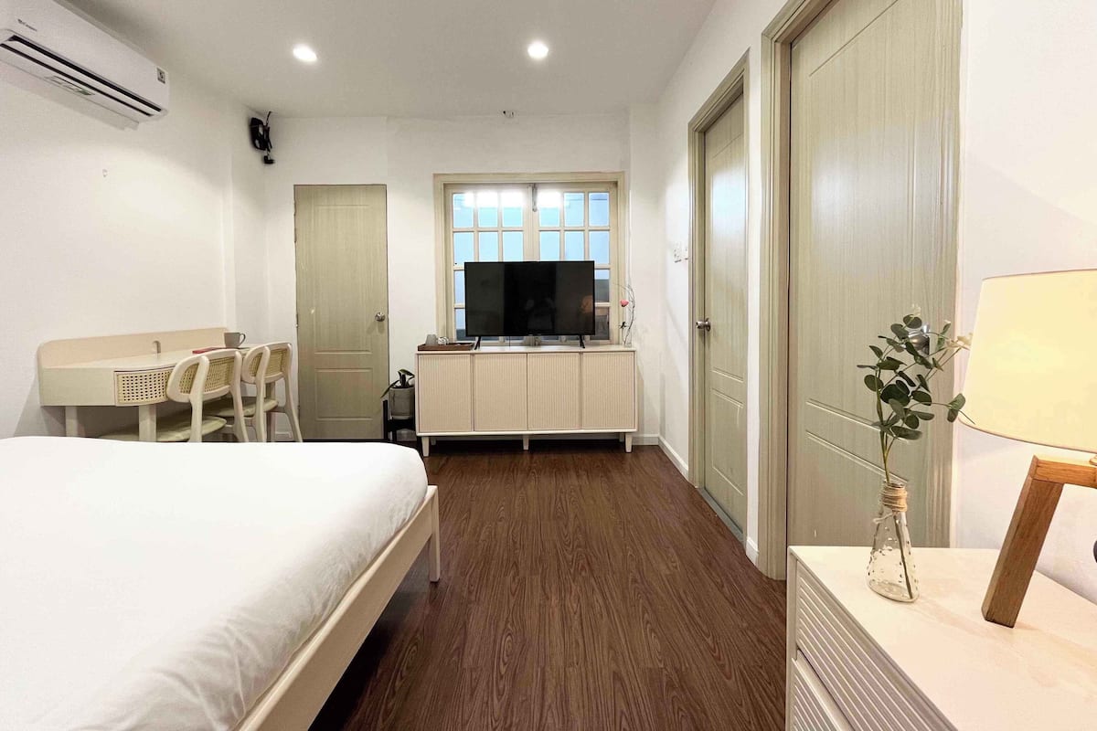 Quarto superior, vista para o jardim | Escrivaninha, Wi-Fi de cortesia, roupa de cama