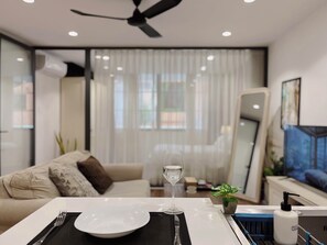 Luxury Apartment, 1 Bedroom, Balcony, Garden Area | Egyptian cotton sheets, premium bedding, down comforters - PIN GEM Boutique (Ho Chi Minh)