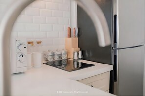 Apartemen Mewah, 1 kamar tidur, balkon, area taman | Meja kerja, Wi-Fi gratis, dan seprai linen