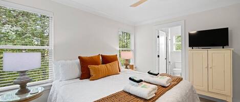 3 Schlafzimmer, BĂŒgeleisen/BĂŒgelbrett, kostenloses WLAN, BettwĂ€sche