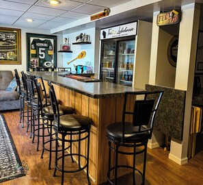 Bar (on property) - Sunrise Pines Lakeside Escape, Butternut Lake Adventure with Hot Tub (Butternut)