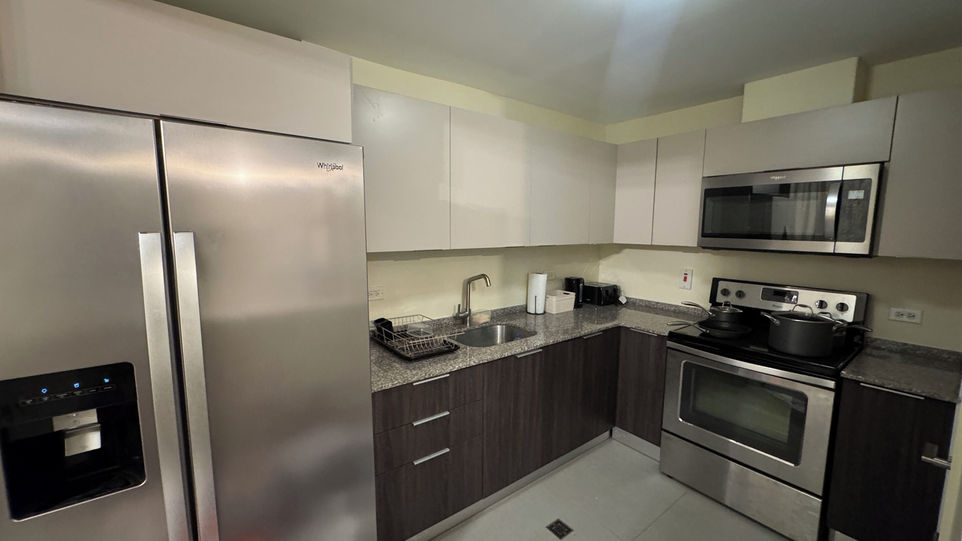 微波炉、烤箱、炉灶、纸巾