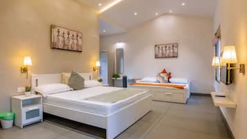 Family Suite, Pool View | Free WiFi, bed sheets