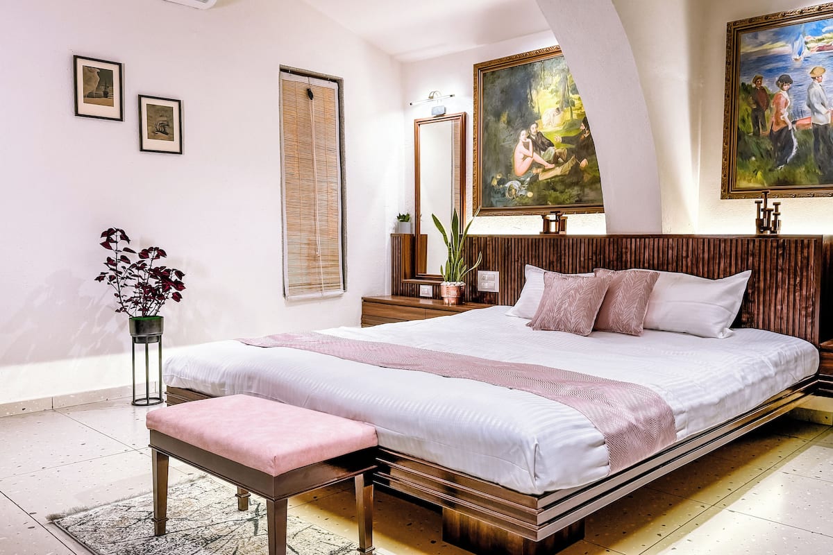 Premium Villa | Dihias secara berasingan, dilengkapkan perabot secara berasingan