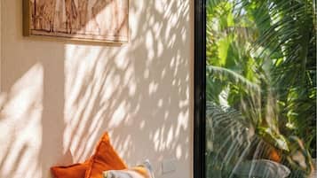 Family Suite, Pool View | Free WiFi, bed sheets