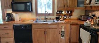 Cute Cape With An Ocean View In Searsport