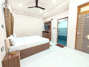 Habitación doble Deluxe, aire acondicionado | Ropa de cama hipoalergénica, escritorio, insonorización y wifi gratis