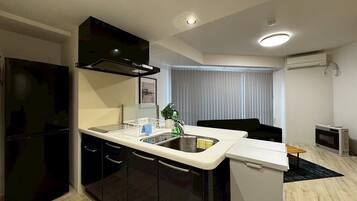 Fridge, microwave, stovetop, toaster