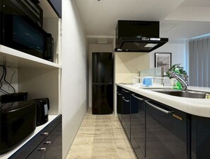 Fridge, microwave, stovetop