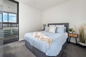 1 غرفة نوم ومكواة/لوح كي وواي فاي