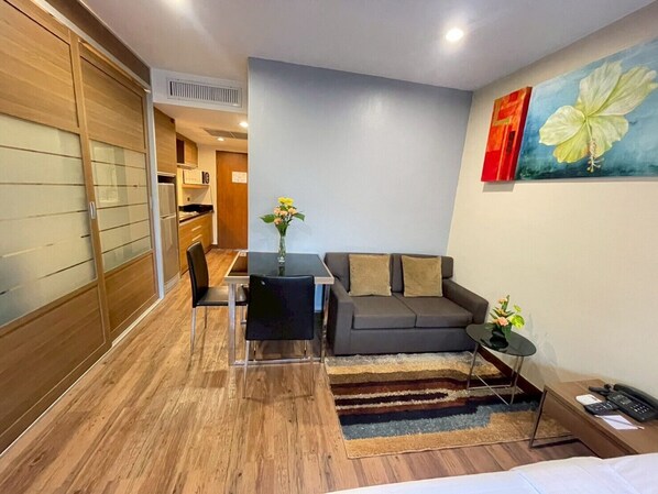 Standard Room | Desk, free WiFi, bed sheets