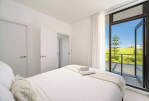 1 bedroom, iron/ironing board, WiFi - Amazing Apartment - No Platform Fees - Free Wi-Fi (Newcastle)