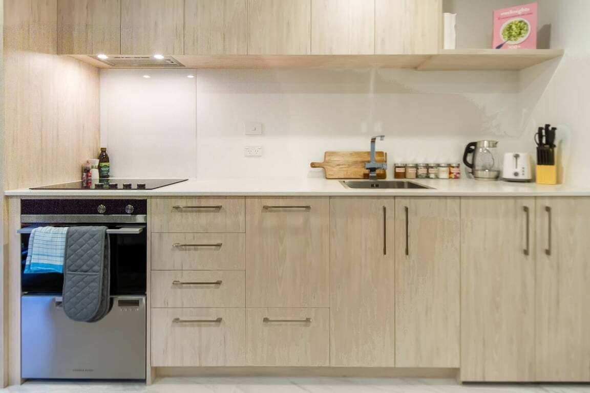 Fridge, stovetop, dishwasher, coffee/tea maker