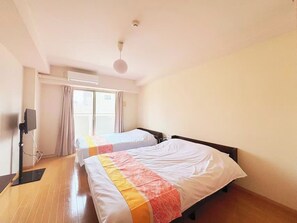 1 多间卧室、办公桌、熨斗/熨衣板、上网接入