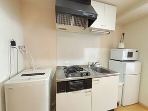 Fridge, microwave, stovetop