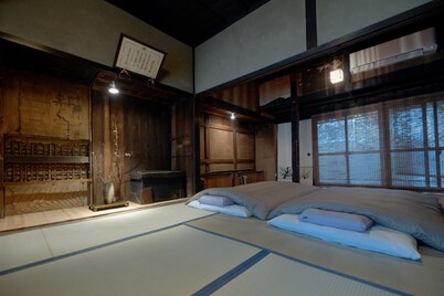 Near the Takeda Castle Ruins A 120yearold trad / Asago Hyōgo