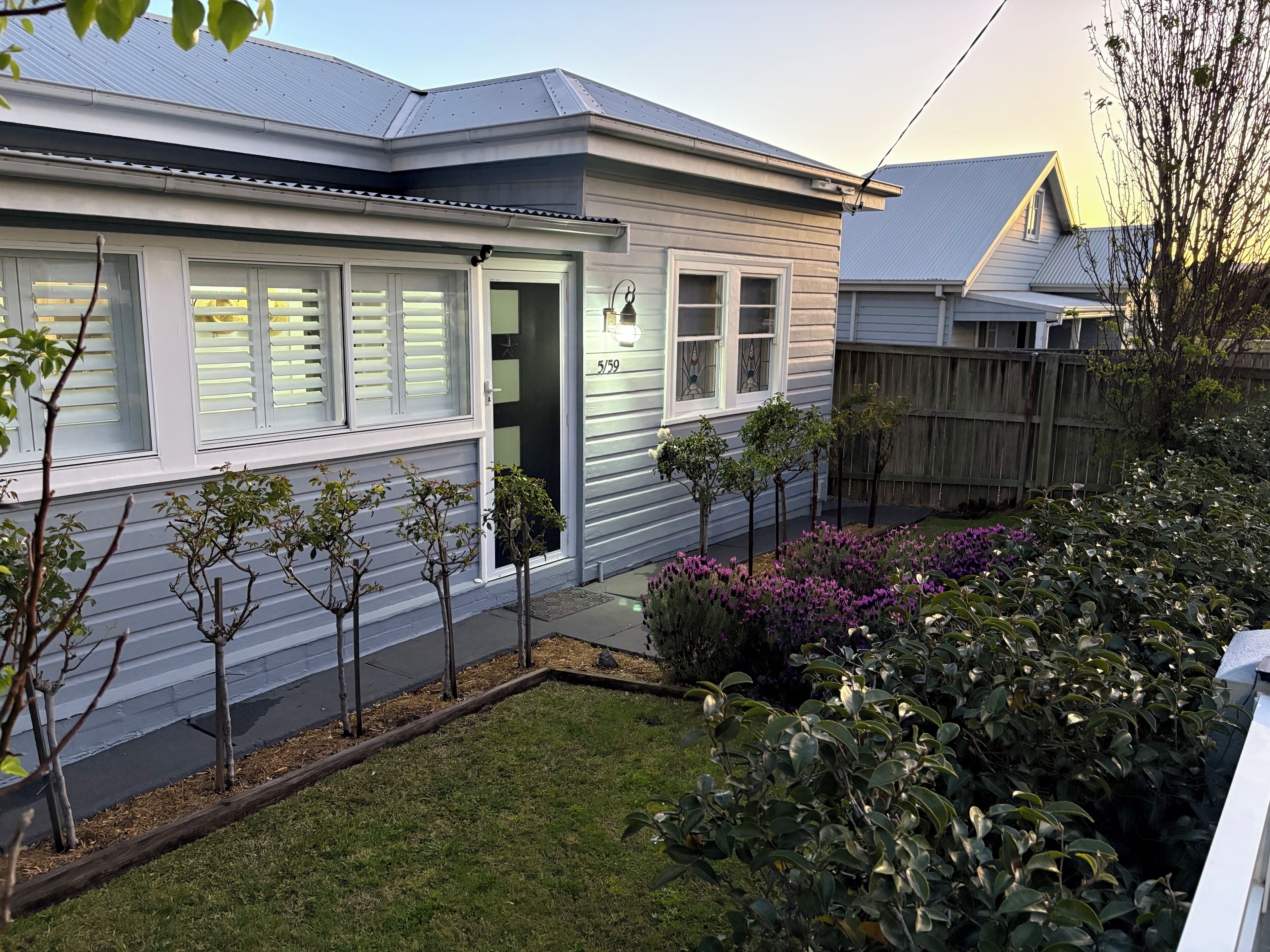 المنشأة من الخارج