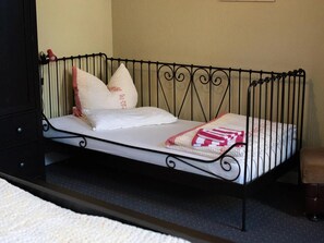 5 bedrooms, Internet