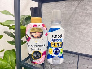 Hårføner og håndklær