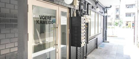 تفاصيل الفندق من الخارج