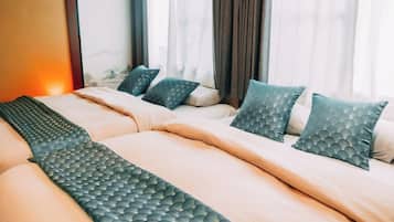 3 bedrooms, desk, iron/ironing board, free WiFi