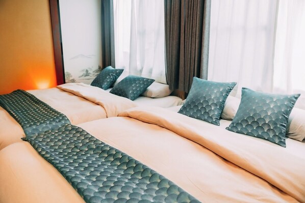 3 bedrooms, desk, iron/ironing board, free WiFi