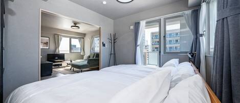 Iron/ironing board, free WiFi