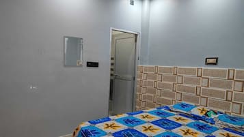 Quarto standard | Camas extras/dobráveis (sobretaxa), Wi-Fi de cortesia, roupa de cama