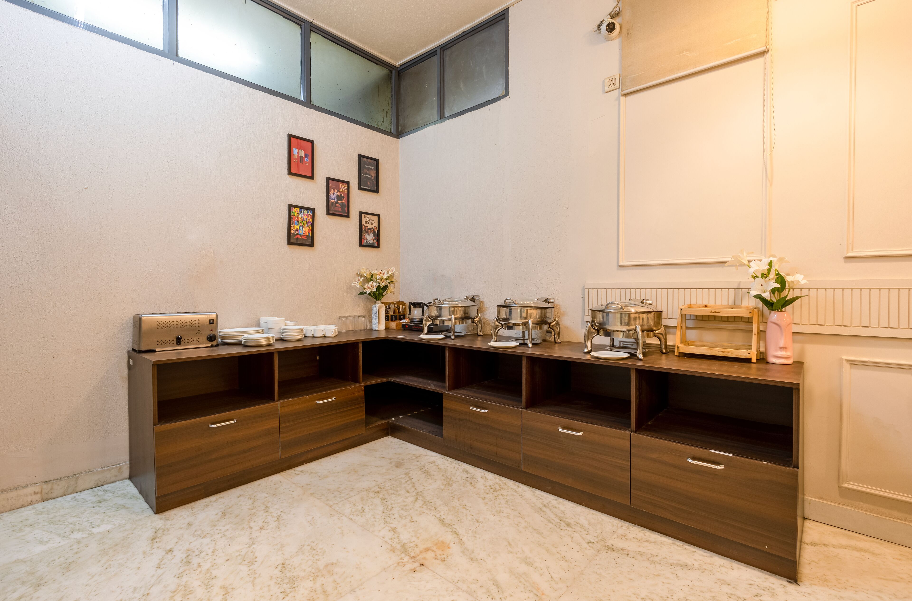 Daily buffet breakfast for a fee