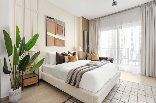 Iron/ironing board, WiFi, bed sheets, wheelchair access