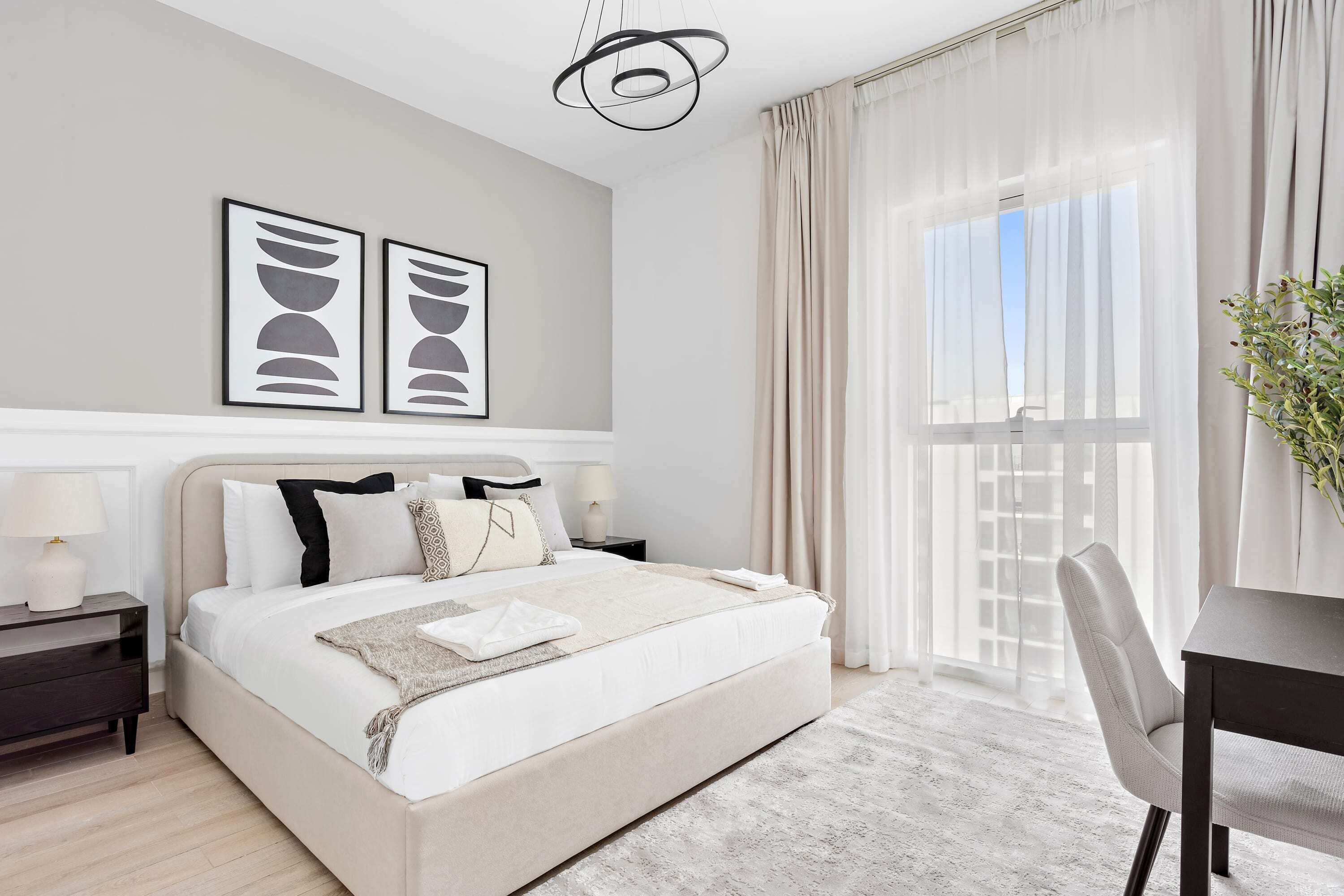 1 bedroom, desk, iron/ironing board, WiFi