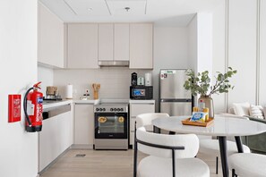 Fridge, microwave, oven, stovetop