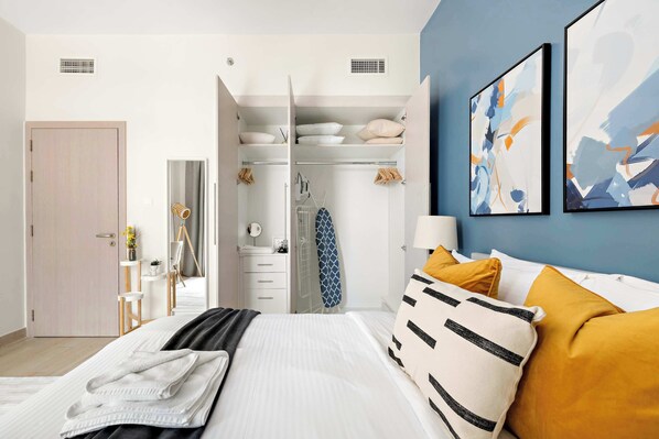 1 bedroom, desk, iron/ironing board, WiFi